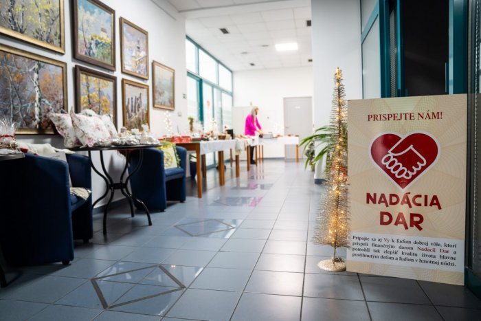 Ilustračný obrázok k článku Príspevok na opravu strechy i invalidný vozík: Nadácia Trnavského kraja pomohla ľuďom v núdzi