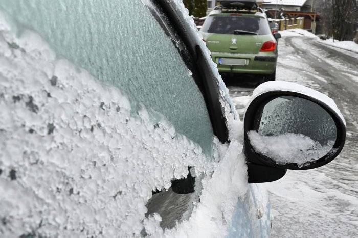 Ilustračný obrázok k článku Na Slovensko sa rúti NEBEZPEČNÉ počasie: Ak nemusíte, NIKAM necestujte!