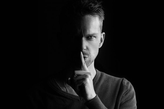 Ilustračný obrázok k článku Ako spoznať PSYCHOPATA? Niektorých ľudí môžu prezradiť takéto RUKY