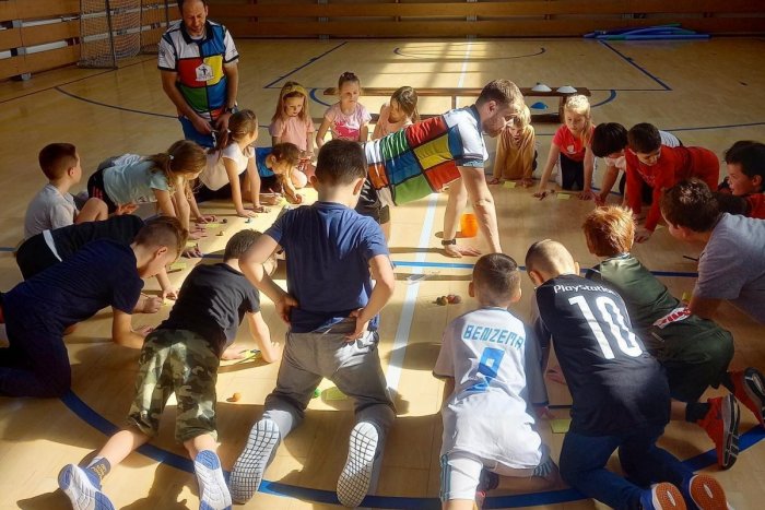 Ilustračný obrázok k článku Telesná inak: V Nitre sa žiakom venujú aj kvalifikovaní tréneri