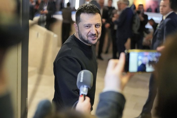 Ilustračný obrázok k článku Zelenskyj zverejnil svoje PRÍJMY! Koľko ZAROBIL ukrajinský prezident?