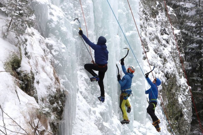 Ilustračný obrázok k článku Obľúbená zimná ATRAKCIA je späť: Lezcov láka vyše 20 metrov vysoký ĽADOPÁD