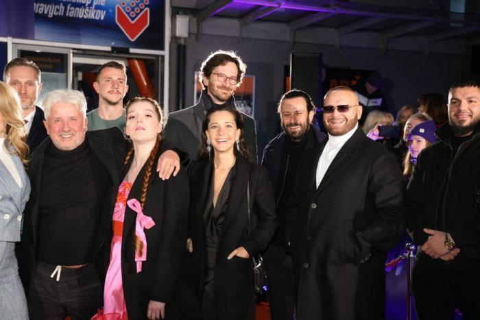 Ilustračný obrázok k článku MOMENTKY z premiéry v Košiciach á la Hollywood: Hviezdy na červenom koberci a tisíce divákov!