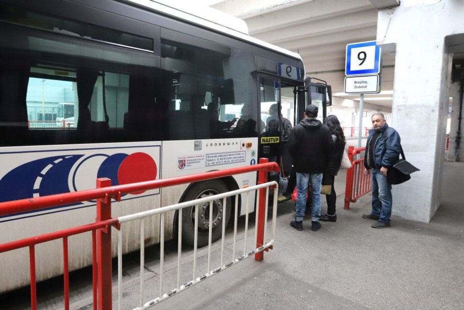 Ilustračný obrázok k článku Cestujete v BBSK regionálnou dopravou? Od mája začne platiť ZMENA, týka sa kreditu