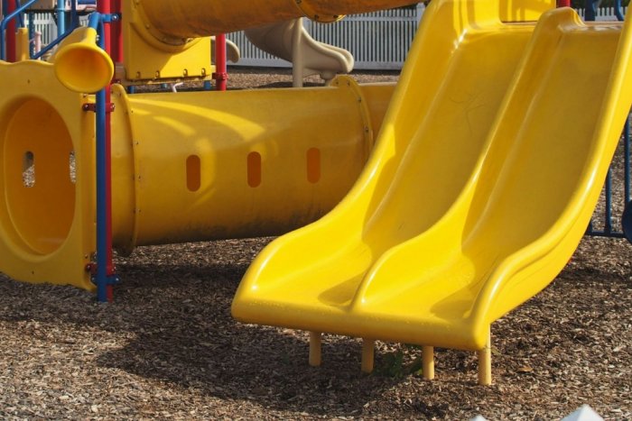 Ilustračný obrázok k článku Šmykľavky predstavujú pre deti skryté NEBEZPEČENSTVO: Zdravotníci zverejnili desivé video!