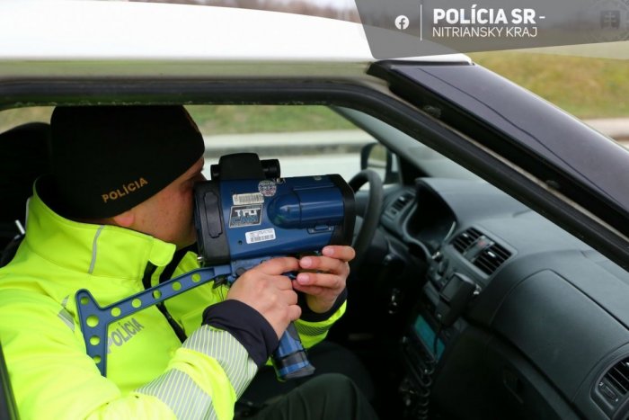 Ilustračný obrázok k článku Začala sa BLESKOVÁ policajná kontrola v Nitrianskom kraji: Vodiči, na toto pozor!
