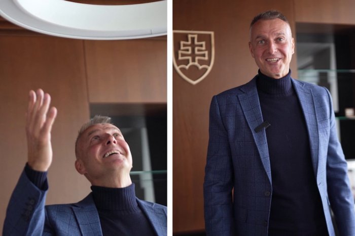 Ilustračný obrázok k článku Akty X v Rašiho kancelárii po Remišovej: Zanechala mu LUXUS a záhadný HOJDAJÚCI sa luster!