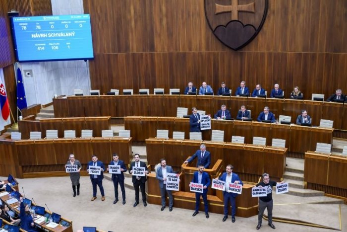Ilustračný obrázok k článku ROZHODNUTÉ! Koalícia 78 hlasmi schválila novelu Trestného zákona