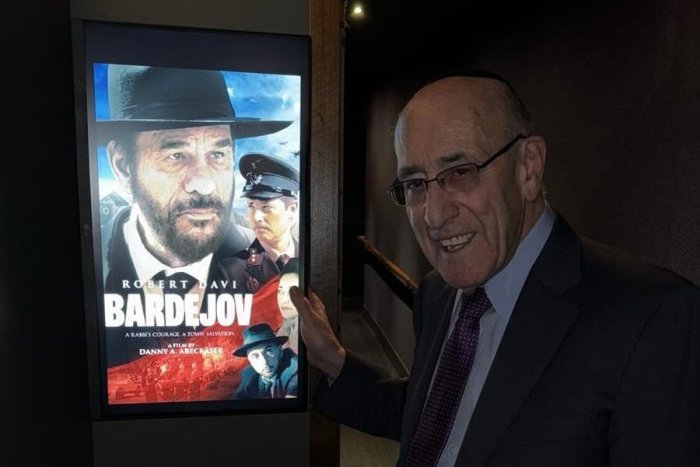 Ilustračný obrázok k článku Aj Slovensko malo svojho Oskara Schindlera: Na jeho počesť vznikol film Bardejov, VIDEO