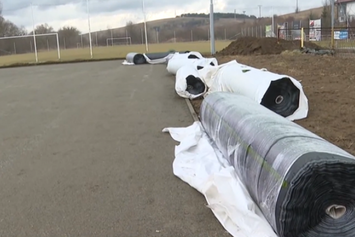 Ilustračný obrázok k článku TRAPAS v Raslaviciach! Ihrisko, na ktoré obec dostala dotácie, tam budeme hľadať márne