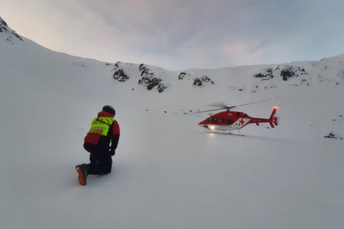 Ilustračný obrázok k článku NEUVERITEĽNÉ: Muž sa v Tatrách druhýkrát narodil, prežil nekontrolovateľný 300-metrový pád