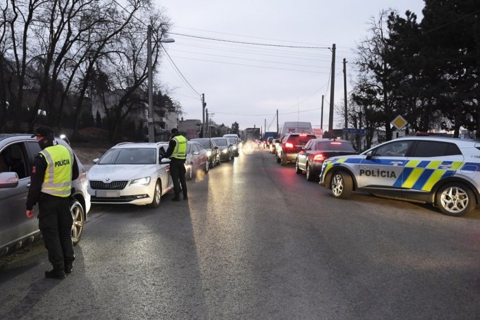 Ilustračný obrázok k článku V TÝCHTO mestách v Košickom kraji polícia ZABLOKOVALA všetky vjazdy a výjazdy!