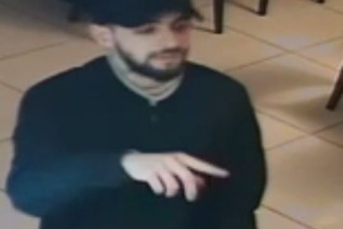 Ilustračný obrázok k článku NAPAPAL sa a zmizol aj s cudzím telefónom: Polícia pátra po TOMTO mužovi