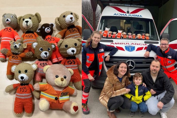 Ilustračný obrázok k článku Ženy z obce pri Nitre uháčkovali MACKOV záchranárov: Potešia detských pacientov