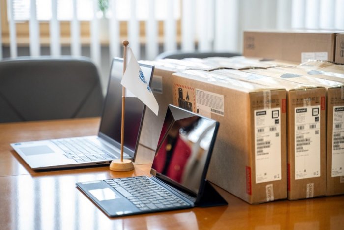 Ilustračný obrázok k článku NOVINKA v prešovskej škole: Pre deti z Ukrajiny majú odteraz notebooky či dotykové panely