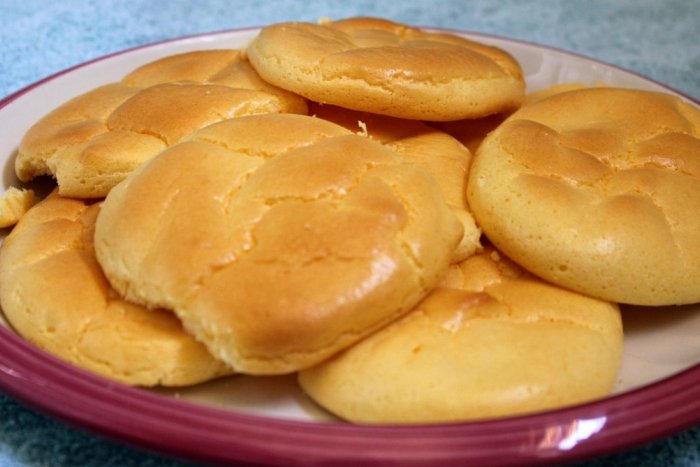 Ilustračný obrázok k článku Hitom je oblakový chlieb: Bezlepkový, nízkokalorický a potrebujete len 3 ingrediencie!