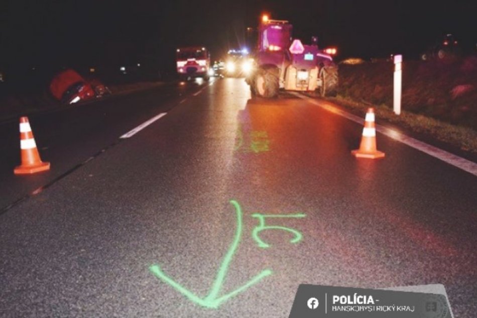 Ilustračný obrázok k článku HROZIVÝ náraz do čistiaceho vozidla: Vodiča museli previezť do nemocnice, FOTO