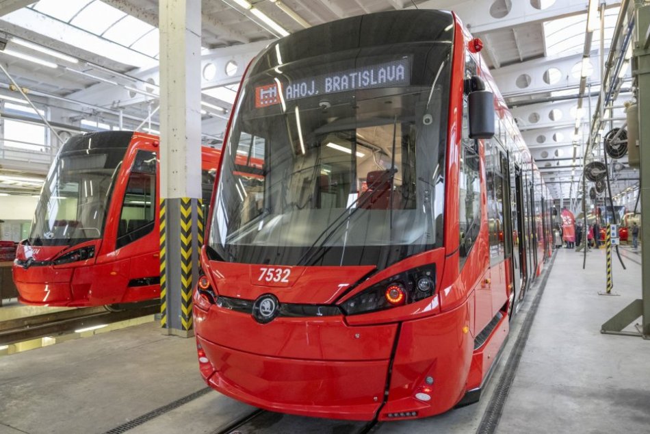 Ilustračný obrázok k článku Verejné obstarávanie na nákup nových električiek museli ZRUŠIŤ: Mohli za to VÝPADKY systému