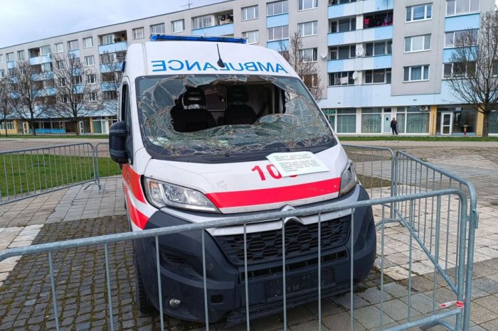 Ilustračný obrázok k článku Solidarita Slovákov a Čechov: Vyzbierali 355-tisíc eur na nákup sanitiek pre UKRAJINU