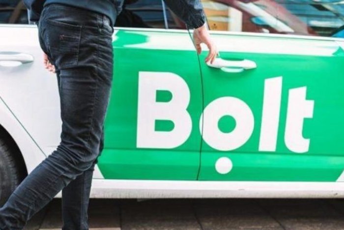 Ilustračný obrázok k článku Známa taxislužba rieši ďalší incident: Vodič dal päsťou zákazníkovi, príliš BUCHOL dverami!