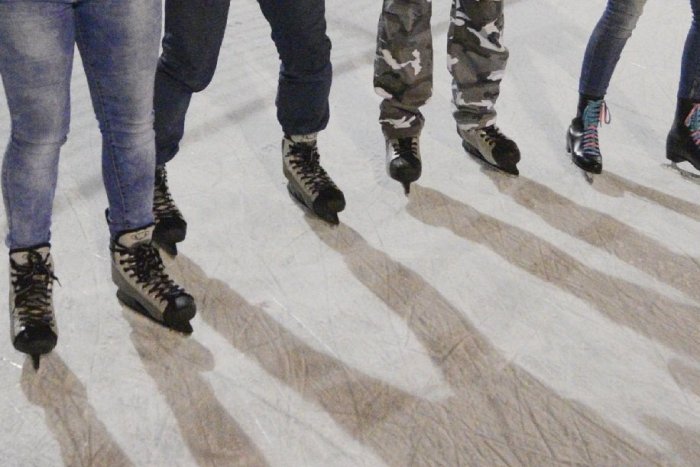 Ilustračný obrázok k článku V meste chcú zastrešiť ľadovú plochu: Multifunkčné ihrisko musia predtým premiestniť