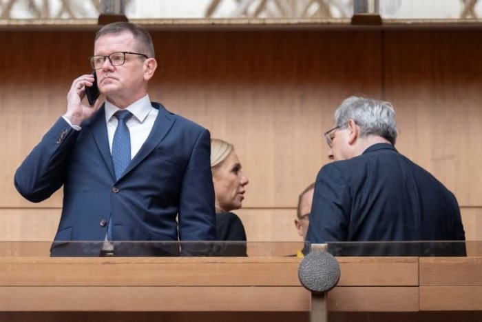 Ilustračný obrázok k článku Vicepremiér Kmec mal v stredu popoludní dopravnú nehodu, nikto sa nezranil