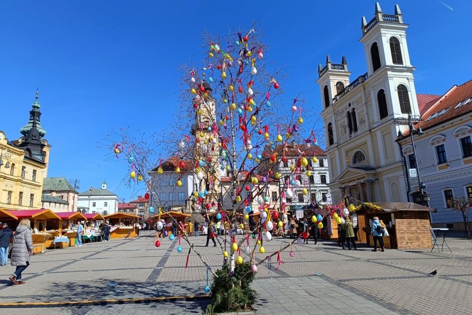 Ilustračný obrázok k článku Veľkonočný týždeň je TU! Vybrali sme TOP 15 akcií, ktoré spríjemnia chvíle Bystričanom