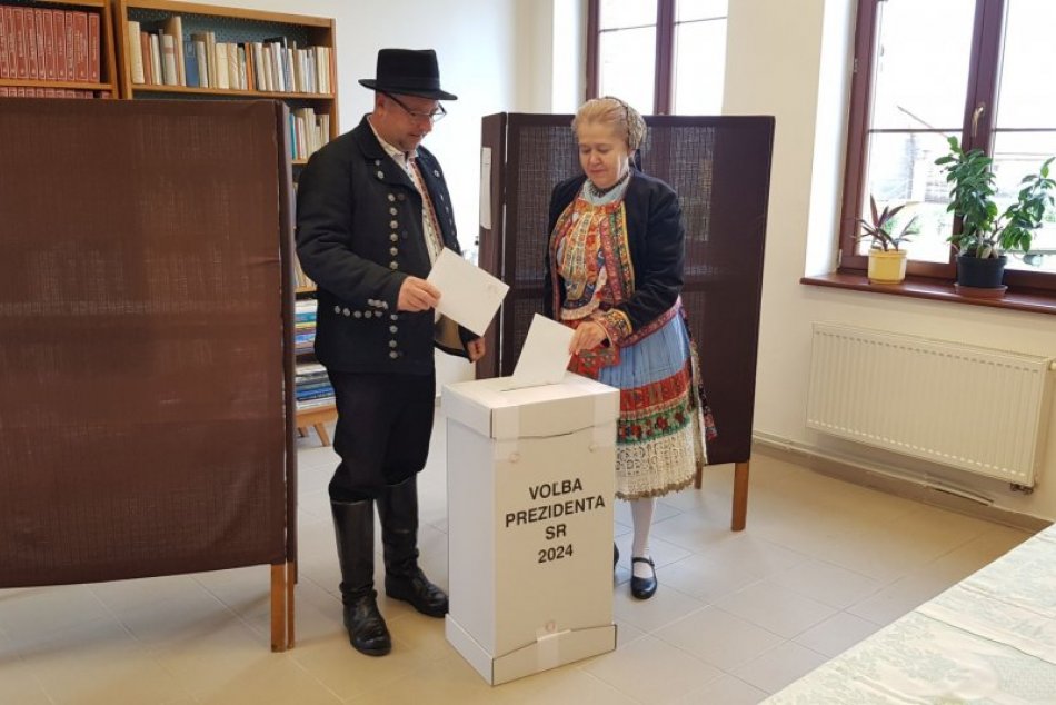 Ilustračný obrázok k článku Slovensko si volí nového PREZIDENTA: Veľká GALÉRIA fotiek z celej krajiny