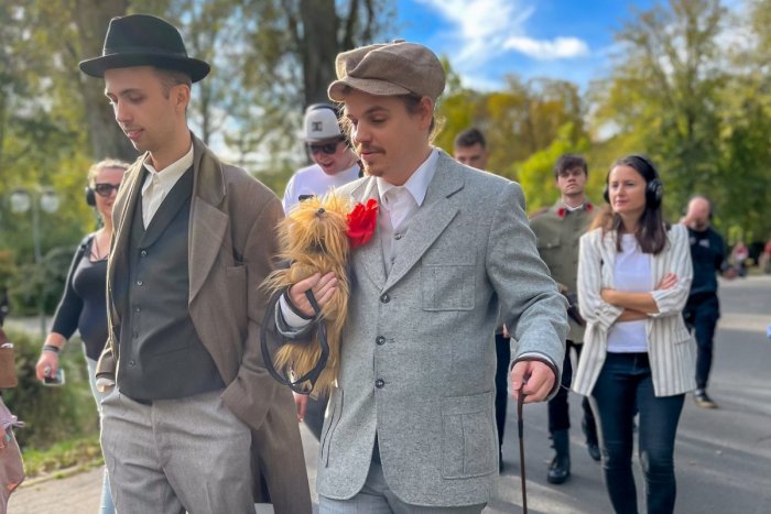 Ilustračný obrázok k článku Zážitkové prehliadky Piešťan: Návštevníkov budú sprevádzať herci v dobových kostýmoch