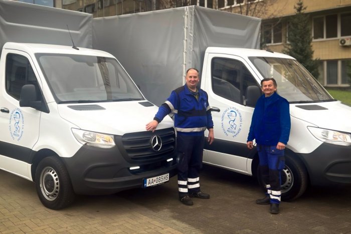 Ilustračný obrázok k článku Radosť z toho majú najmä vodiči: Prešovská nemocnica má na rozvoz stravy nové vozidlá