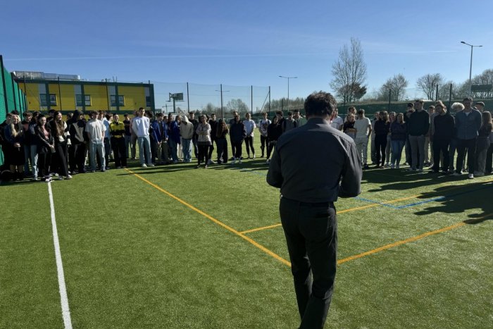 Ilustračný obrázok k článku Poplach na známej popradskej škole, VŠETCI museli opustiť budovu: Čo sa na mieste dialo?