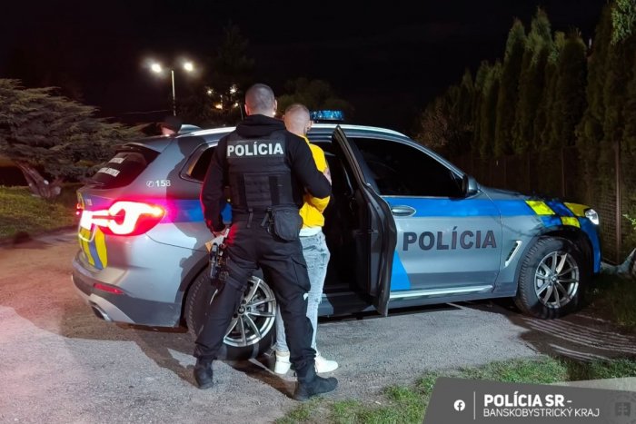 Ilustračný obrázok k článku VYDIERANIE muža sa skupine NEVYPLATILO: S obvinením na krku skončilo 10 ľudí