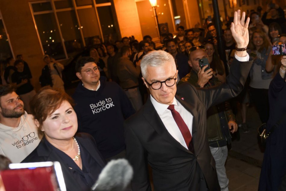 Ilustračný obrázok k článku Korčok poďakoval za účasť vo voľbách: Podporiť ho prišiel Andrej Kiska aj Mikuláš Dzurinda