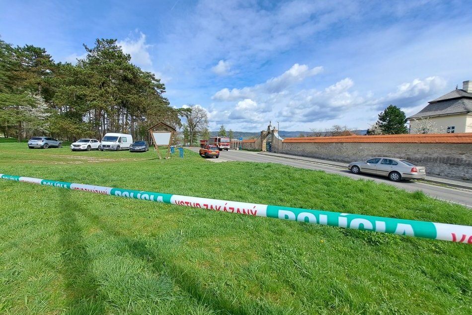 Ilustračný obrázok k článku Vodiči musia preparkovať autá: Pod Tatrami na rozlúčke s dievčatami očakávajú vysokú účasť