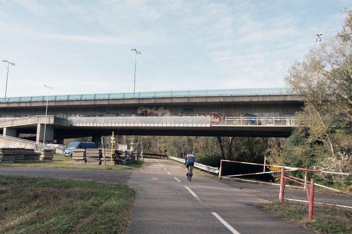 Ilustračný obrázok k článku TRAGICKÉ ráno v Bratislave: Z mosta Lanfranconi mal skočiť muž!