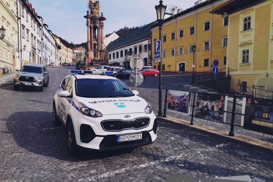 Ilustračný obrázok k článku POPLACH v Banskej Štiavnici: Pre nahlásenú BOMBU prebehla EVAKUÁCIA, FOTO