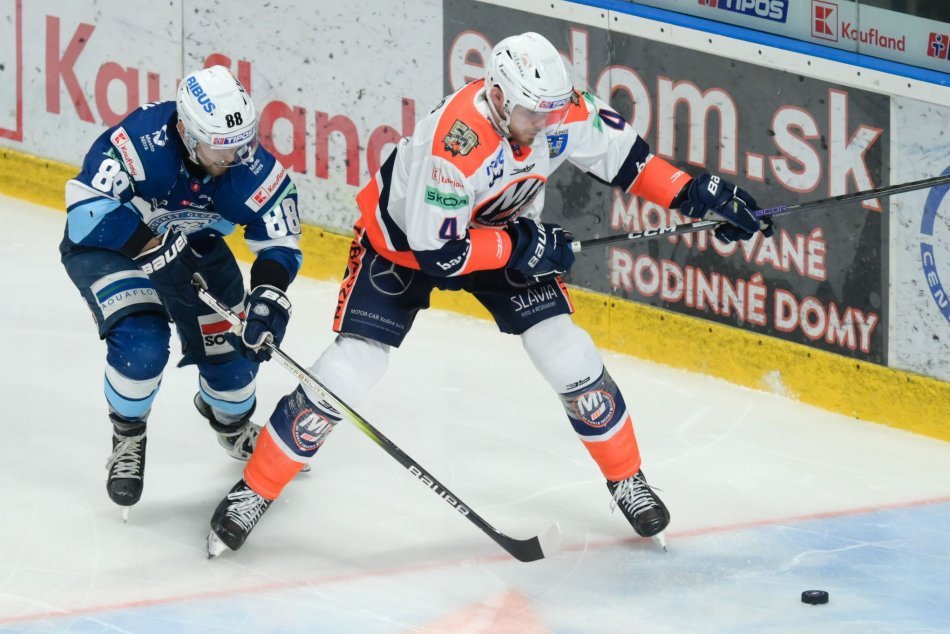 Ilustračný obrázok k článku Hokejová extraliga spoznala prvého FINALISTU: Corgoni VYRADILI Michalovce