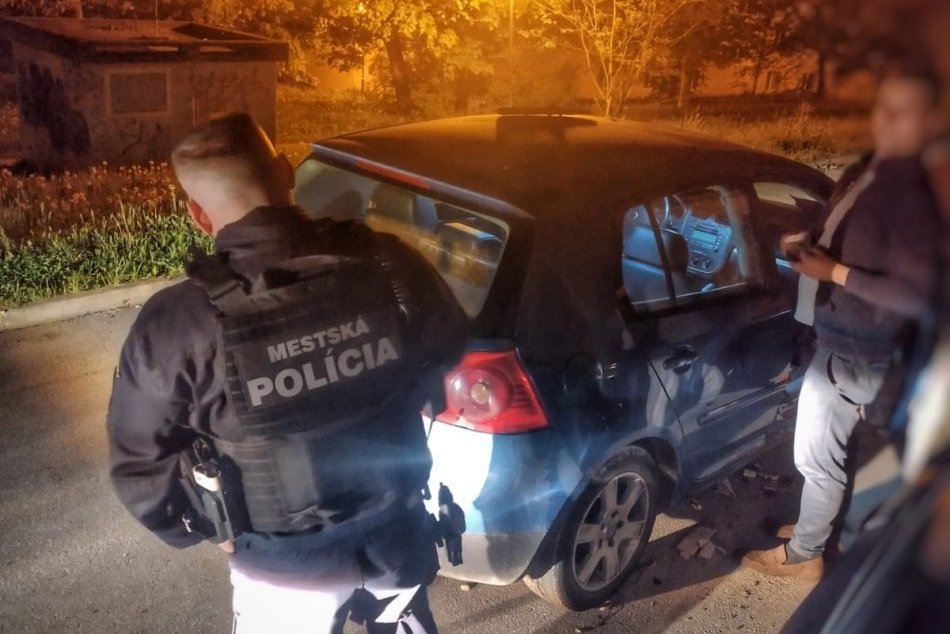 Ilustračný obrázok k článku Zvolen chce nájsť 5 mestských policajtov: Na aký PLAT láka záujemcov?