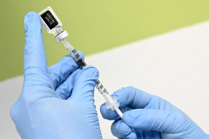 Ilustračný obrázok k článku Nemocnica oznámila termín NAJBLIŽŠIEHO očkovania proti Covidu: Kedy sa dá prísť?