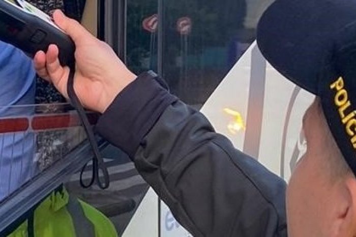 Ilustračný obrázok k článku Za volant NÁKLADNÉHO auta si sadol na MOL opitý! Ukrajinec nafúkal viac ako 3 PROMILE