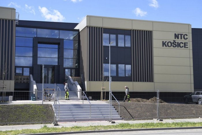 Ilustračný obrázok k článku Košické NTC pre tenis a bedminton je hotové: KEDY otvoria nové superšportovisko?