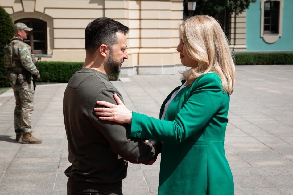 Ilustračný obrázok k článku ROZLÚČKA za zvuku sirén: Čaputová dostala od Zelenského najvyššie ukrajinské štátne vyznamenanie
