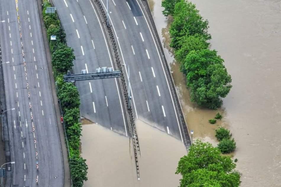Ilustračný obrázok k článku Taliani zažívajú nočnú moru: Okolie Benátok PLÁVA pod vodou. Dažde sužujú aj ďalšie krajiny