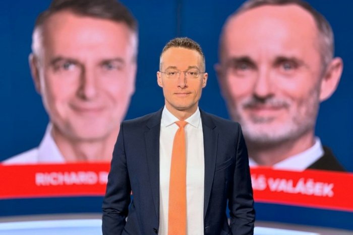 Ilustračný obrázok k článku Markíza REAGUJE na ostré slová Kovačiča! Za moderátora sa postavili DESIATKY kolegov