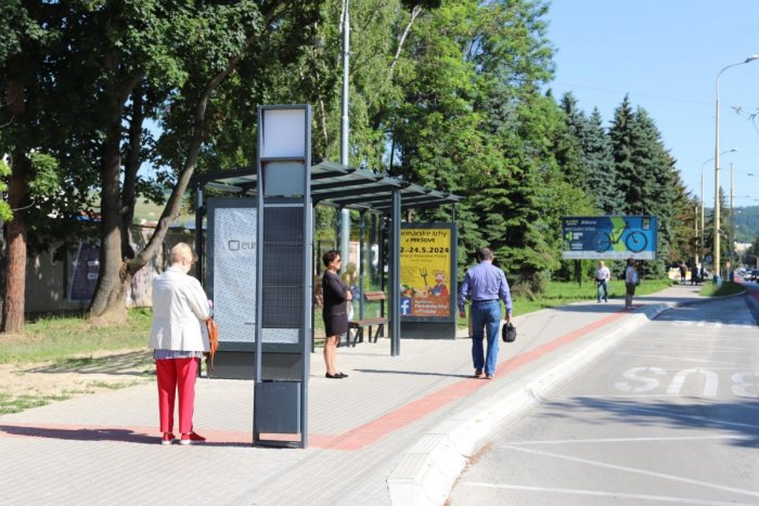 Ilustračný obrázok k článku Nové prístrešky na Sídlisku III pre cestujúcich MHD: Majú niekoľkonásobne nižšiu spotrebu