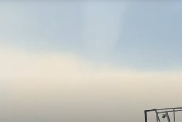 Ilustračný obrázok k článku VIDEO: Nad Bratislavou sa objavila TROMBA. Ak by sa dotkla zeme, šlo by o TORNÁDO