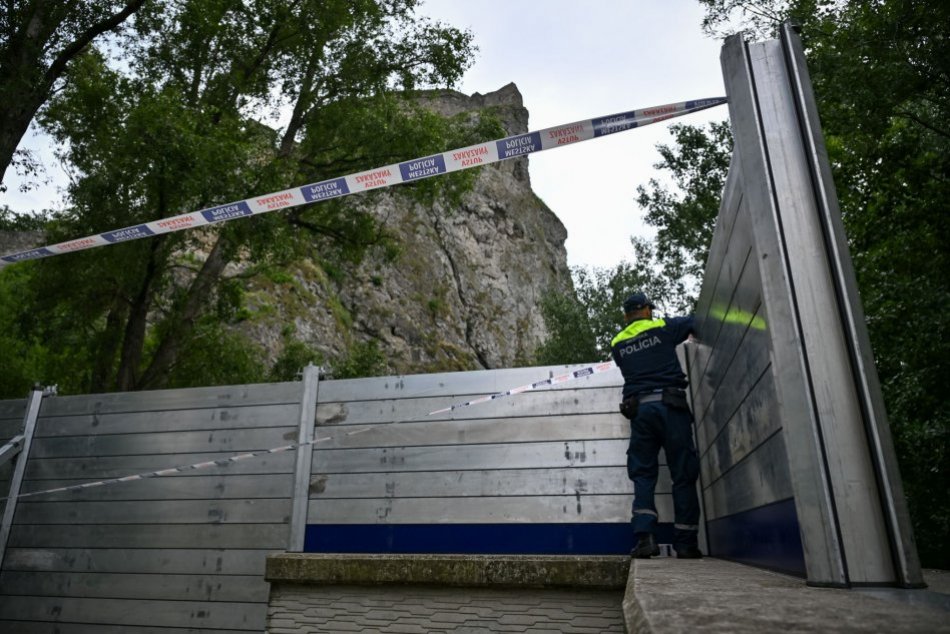 Ilustračný obrázok k článku Pod Devínskou cestou sa očakáva vybreženie koryta! Pod hradom osadili ZÁBRANY