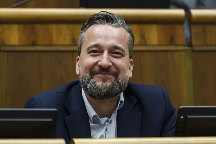 Ilustračný obrázok k článku Blaha sa po úspechu v eurovoľbách VZDÁ funkcie podpredsedu parlamentu: KTO ho nahradí?