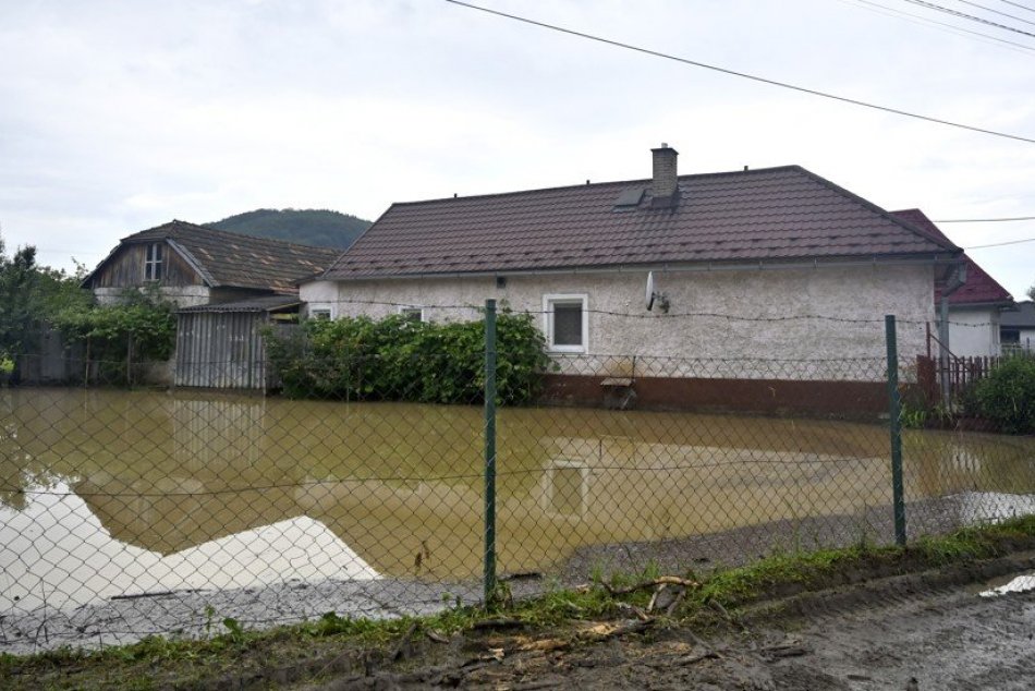 Ilustračný obrázok k článku Východniari bojujú s následkami prudkých dažďov: SKAZA na FOTOZÁBEROCH hovorí za všetko