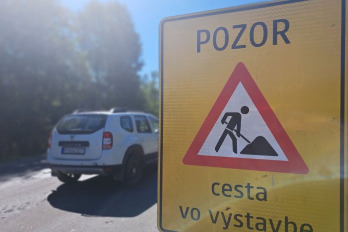 Ilustračný obrázok k článku Pre havarijný stav ľudia spísali petíciu a pomohlo to: Pod Tatrami opravia ďalší úsek